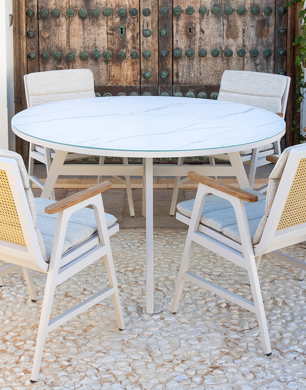 Leonor Dining Set