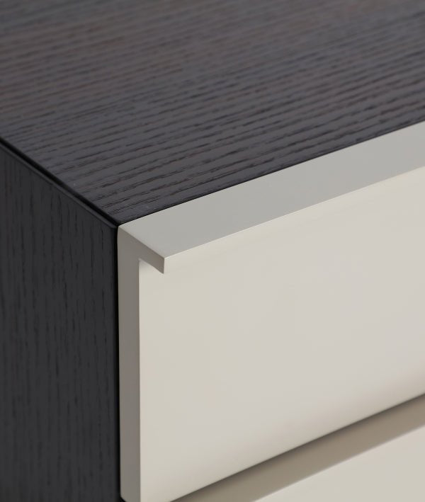 Lindflur bedside table - Ideal Furniture ES