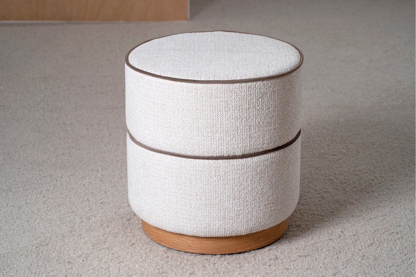 Ada Pouf